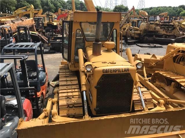 CAT D6D Crawler dozers