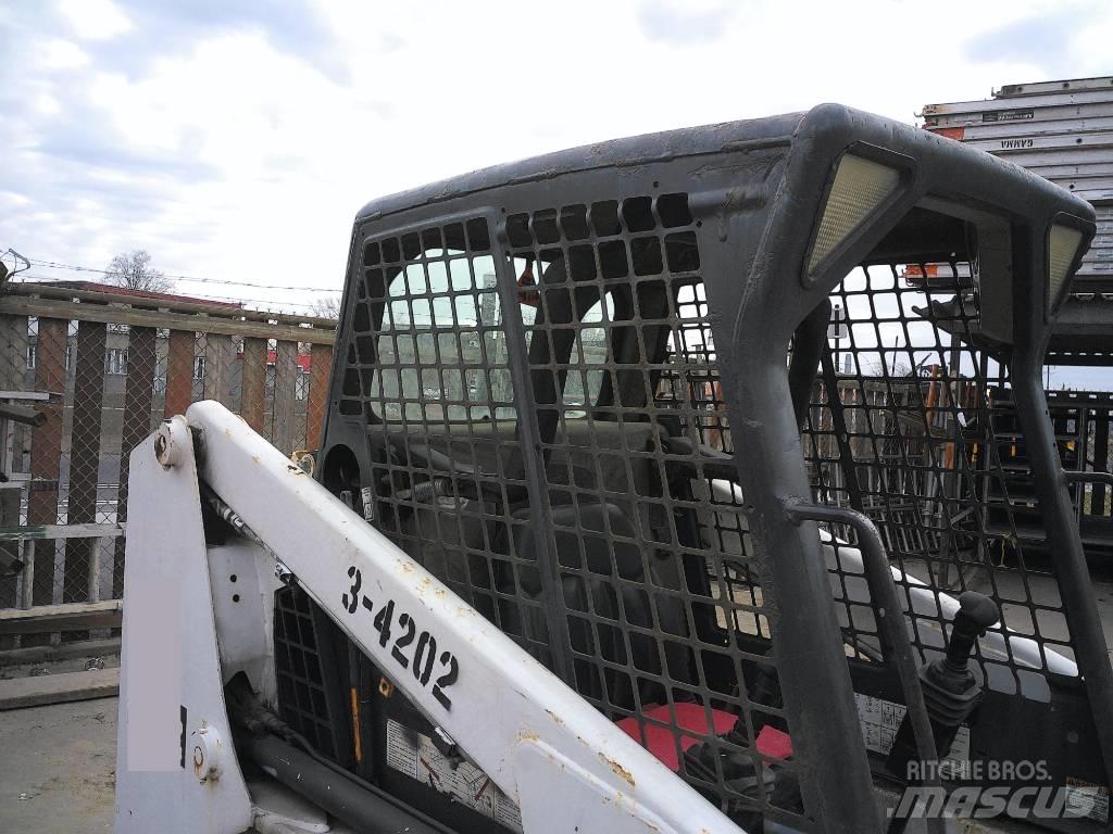 Bobcat S 130 Skid steer loaders