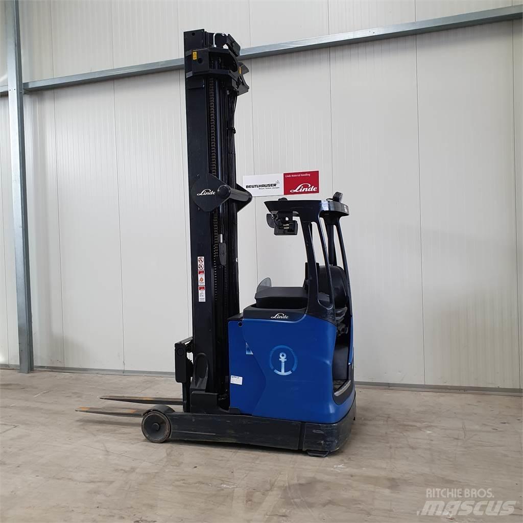 Linde R16HD Reach trucks