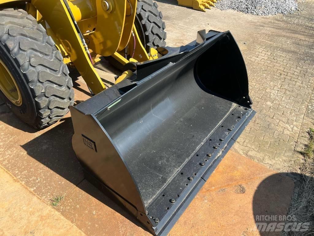 CAT 926M Wheel loaders