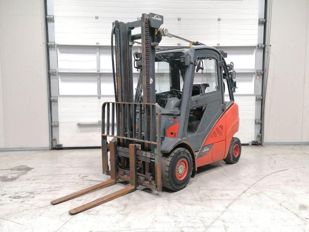 Linde H30D-02 Diesel trucks