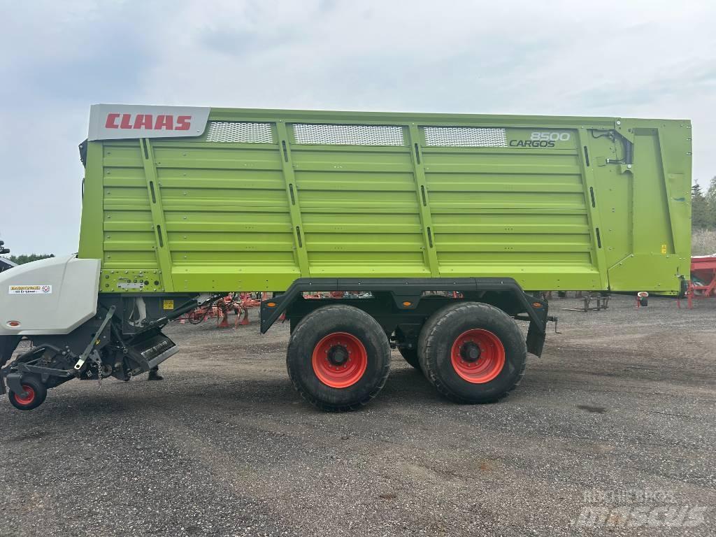 CLAAS Cargos 8500 Self loading trailers