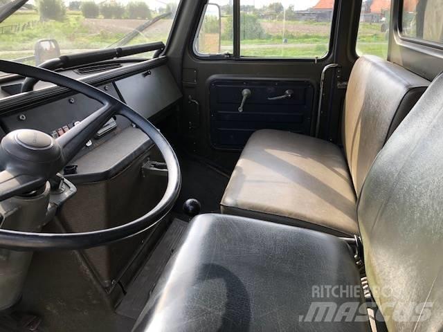 MAN 11-136 4T 4x4 Box body trucks