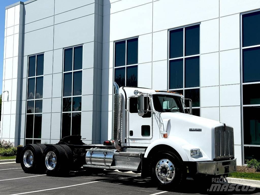 Kenworth T800 Tractor Units