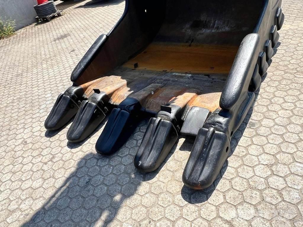 CAT 352F Crawler excavators