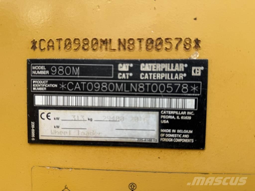 CAT 980M shovel + Bak Wheel loaders