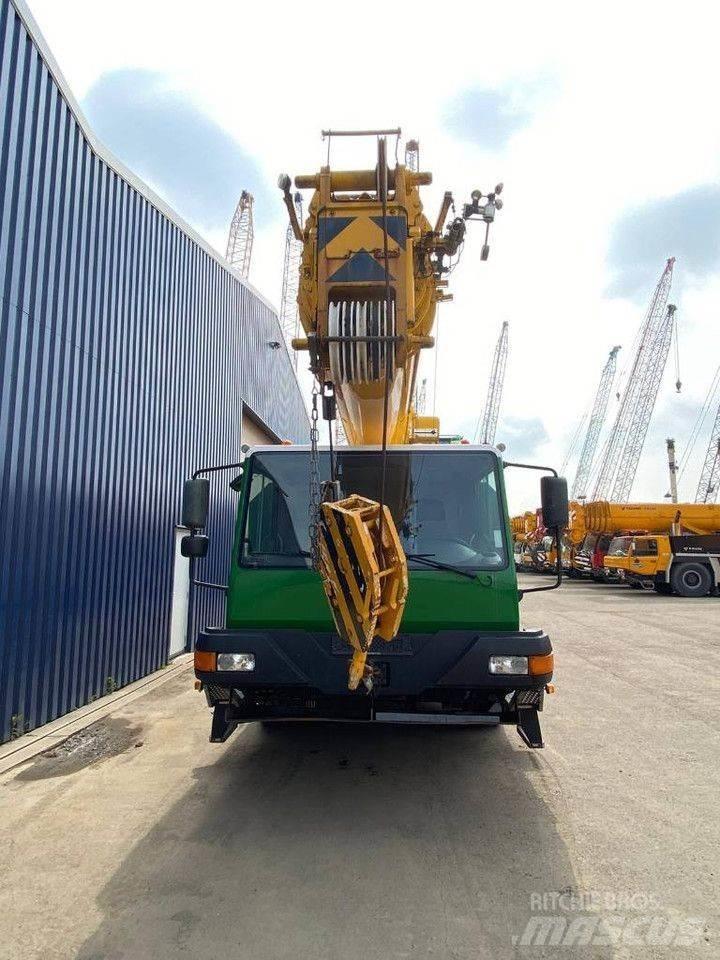 Liebherr LTM1030-2 All terrain cranes