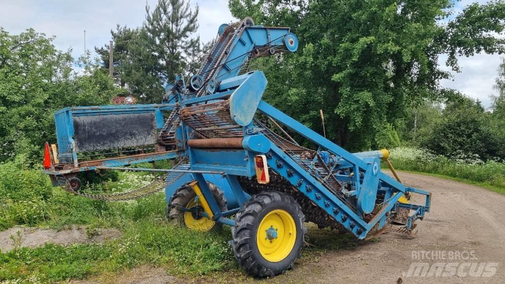 Edenhall 623 Beet harvesters
