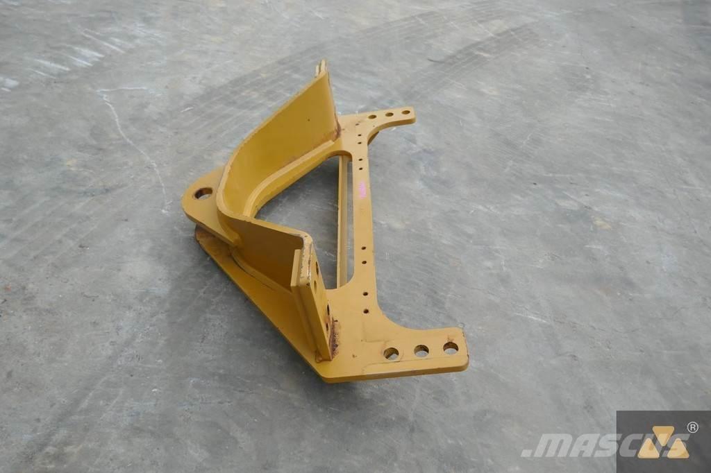 CAT 140M3 Drawbar Transportation - Others