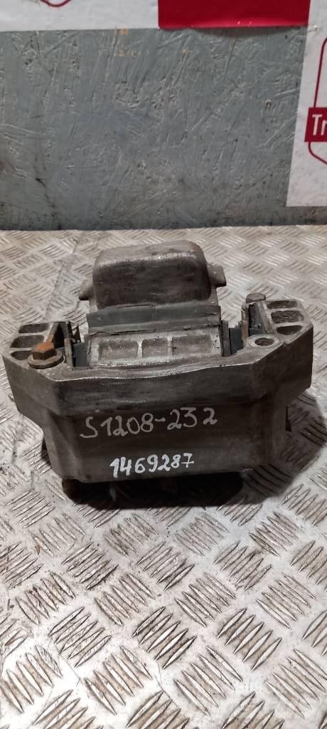 Scania 94 D.    1469287 Chassis and suspension