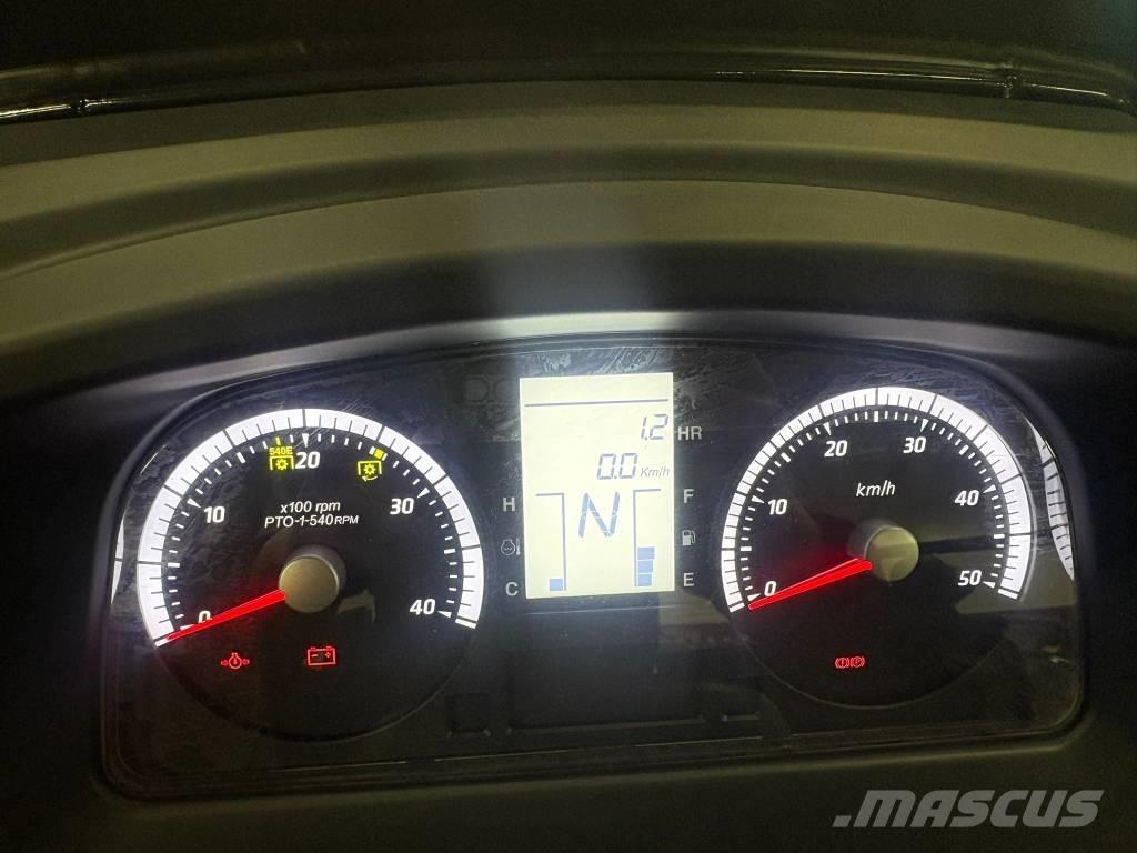 Kioti dk6020hst Tractors