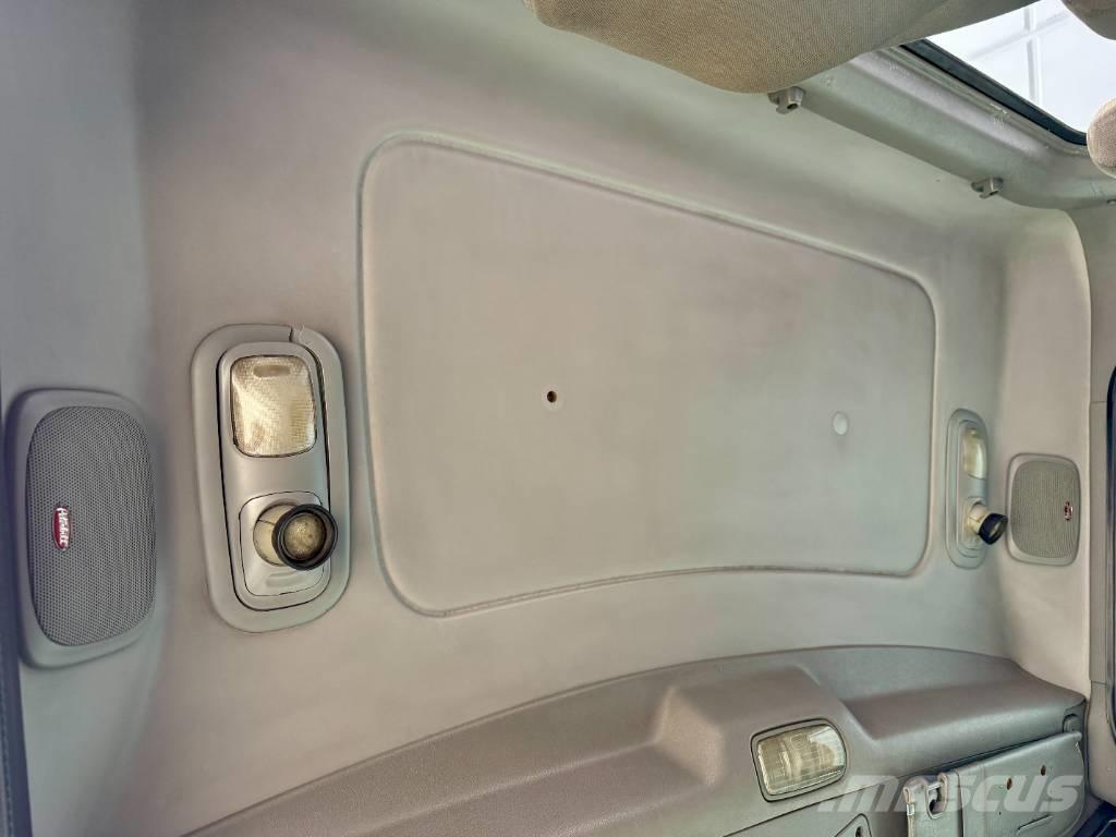 Peterbilt 388 Tractor Units