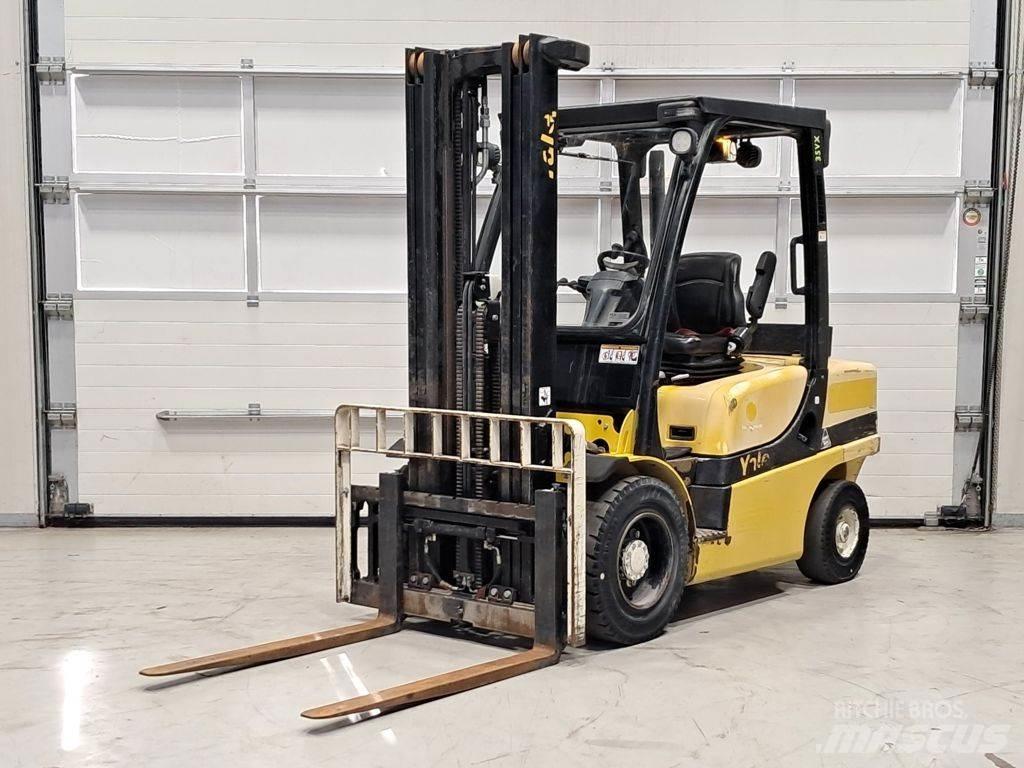 Yale GDP35VX Diesel trucks