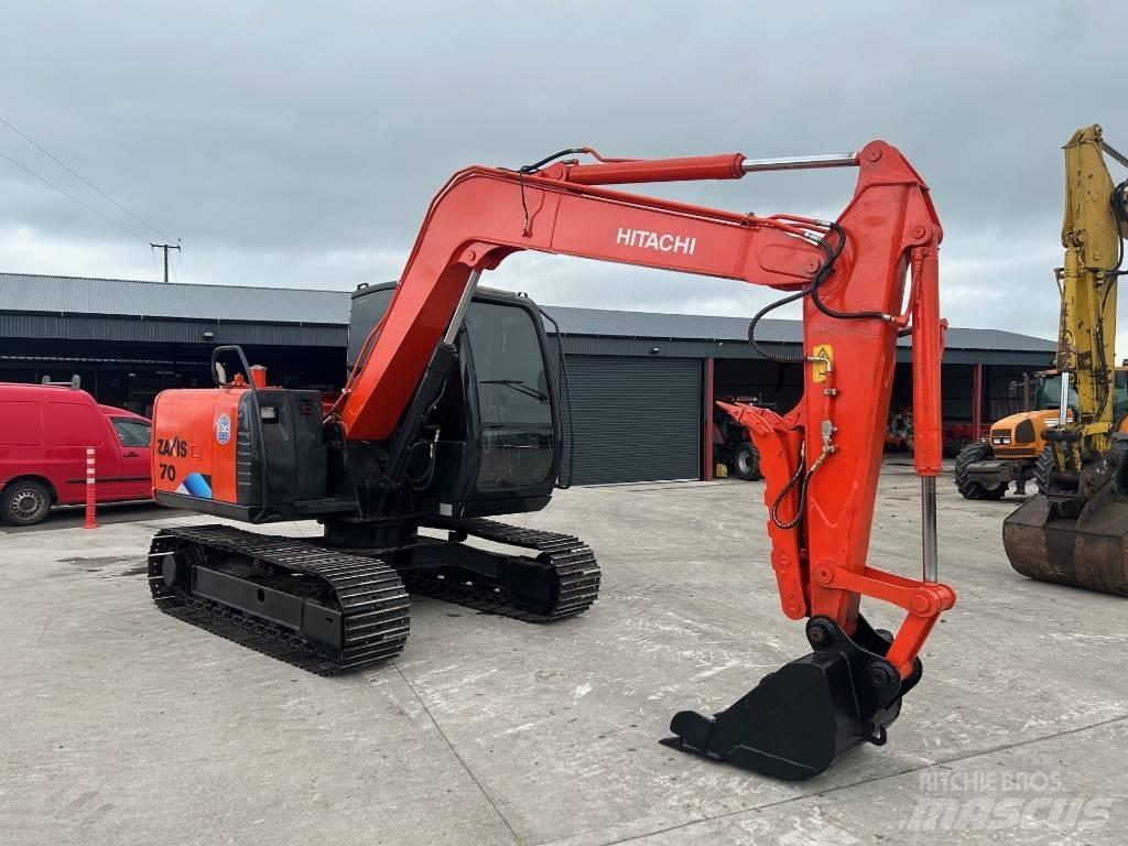 Hitachi Zaxis 70 Midi excavators  7t - 12t