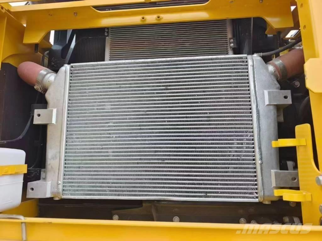 Komatsu 350-8 Crawler excavators