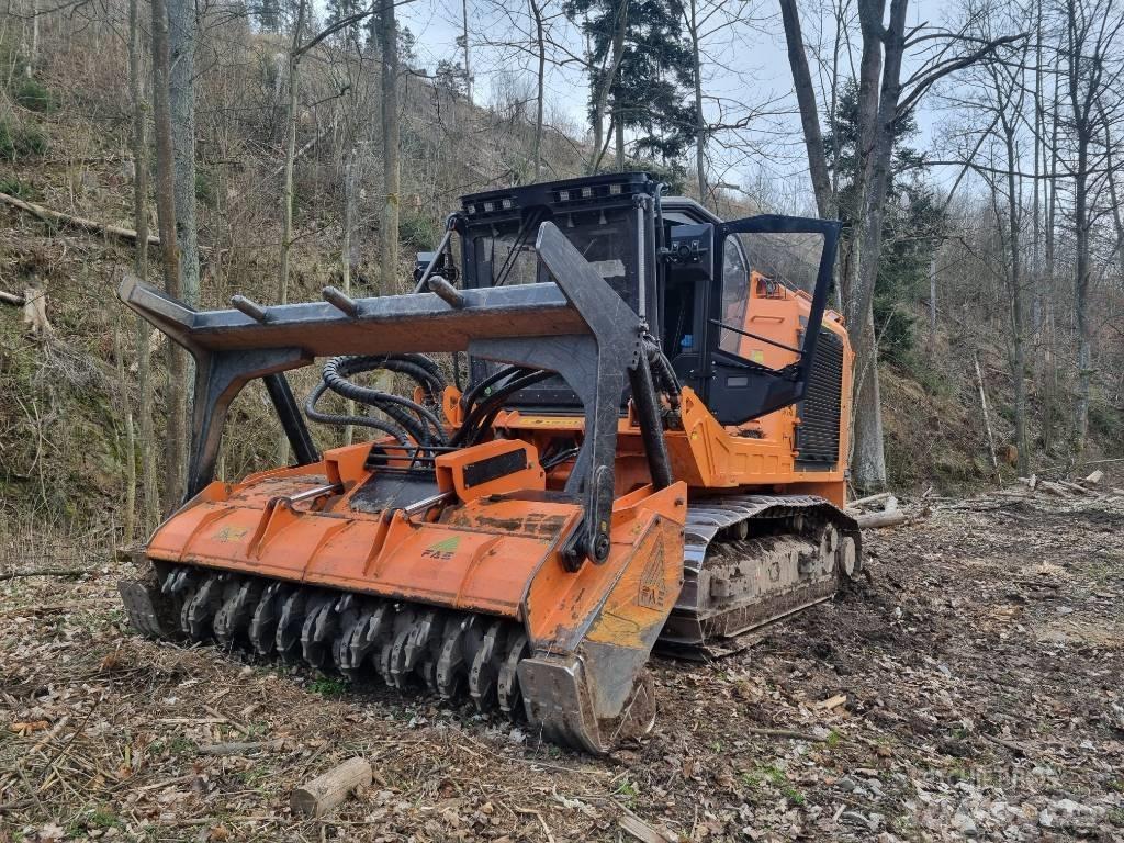 FAE PT-475 Forestry tractors