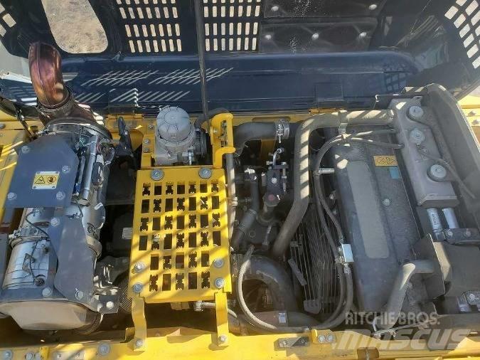 Komatsu PC 200 Crawler excavators