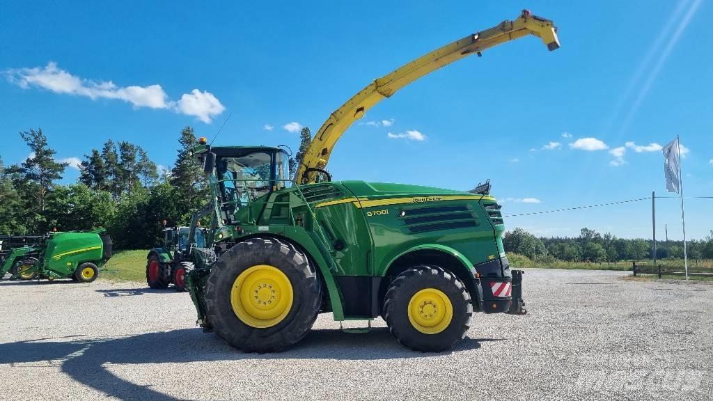 John Deere 8700i Self-propelled foragers