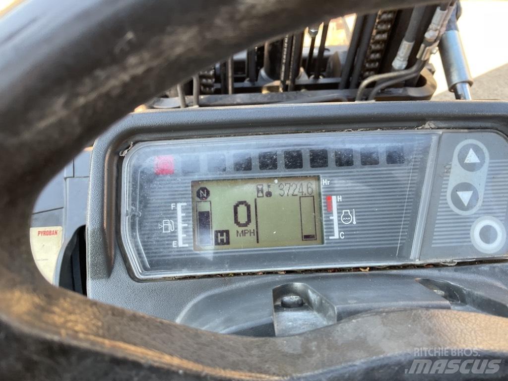 CAT DP30NT Diesel trucks