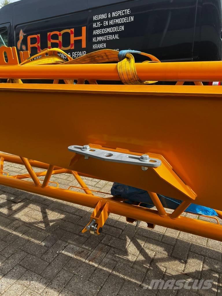 Demag AC 220-5 Crane parts and equipment