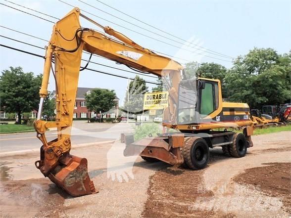 CAT M320 Wheeled excavators