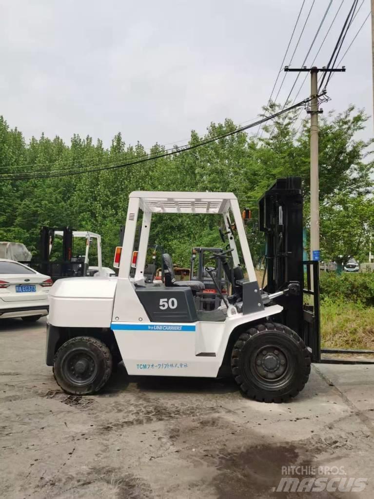 TCM 5 Handling and placing equipment