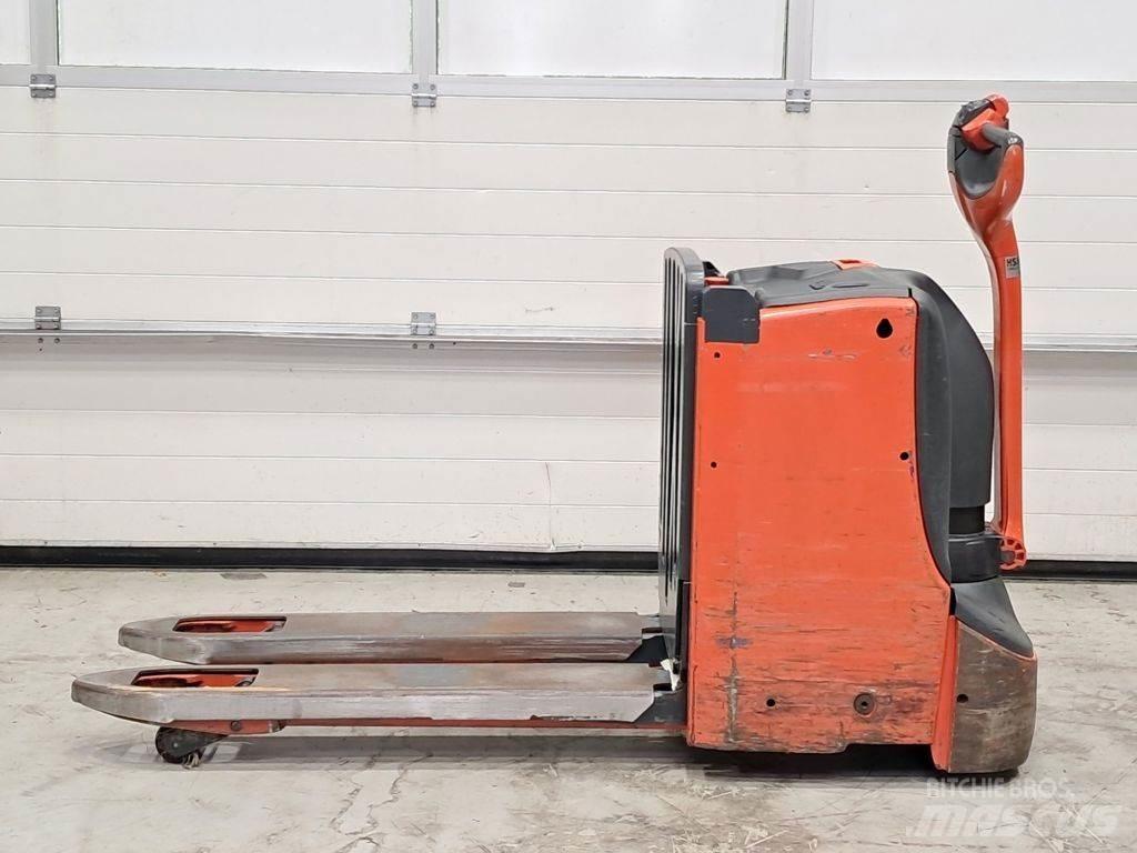 Linde T16L Low lifter