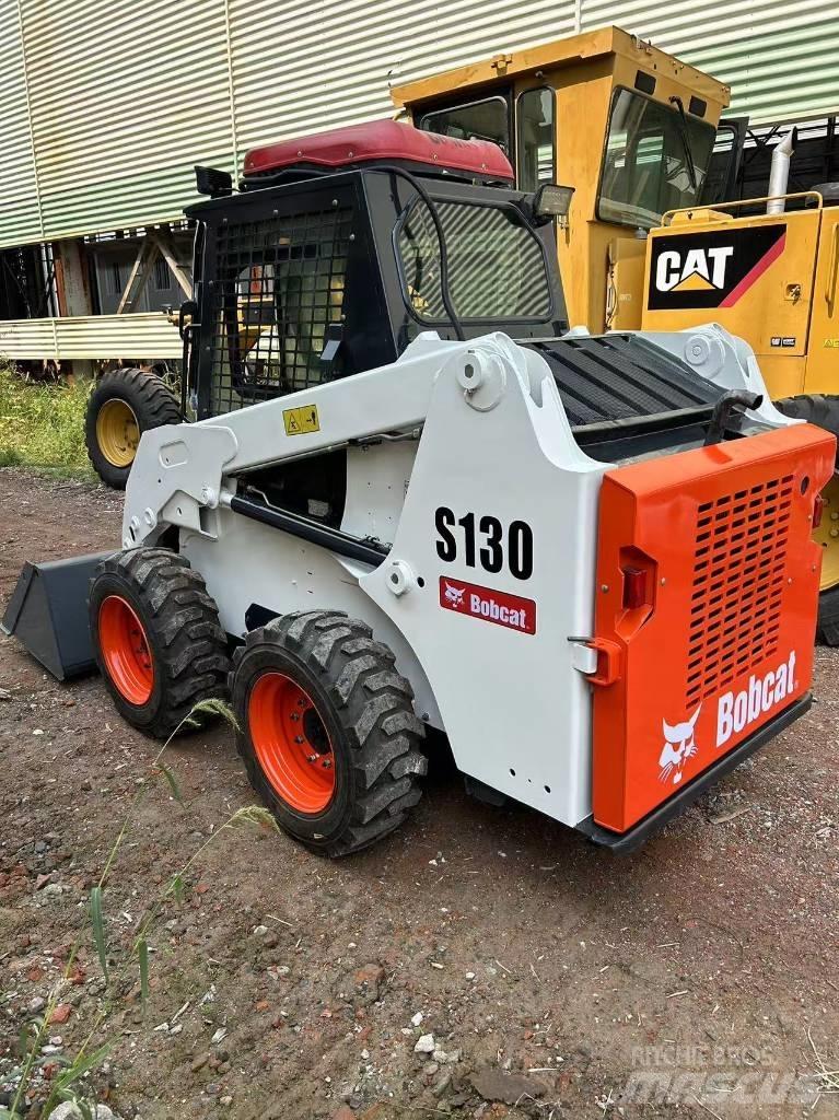Bobcat S 130 Skid steer loaders
