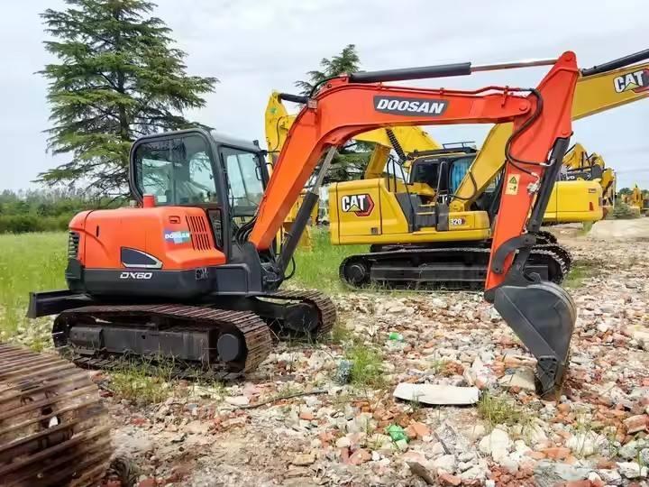 Doosan DX 60 Crawler excavators