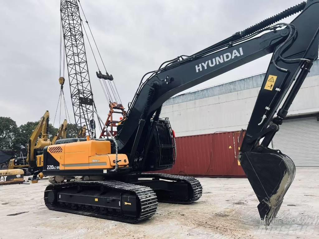 Hyundai R220LC-9S Midi excavators  7t - 12t