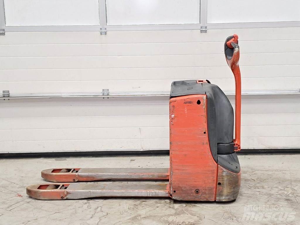 Linde T16 Low lifter