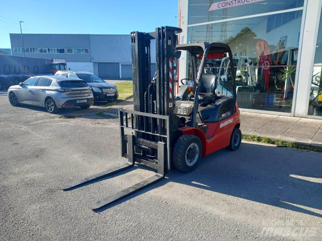 Manitou MI 25 Diesel trucks