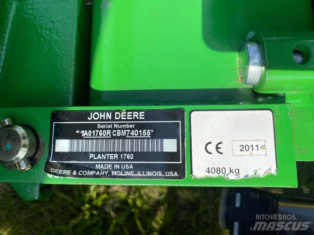 John Deere 1760 Planters