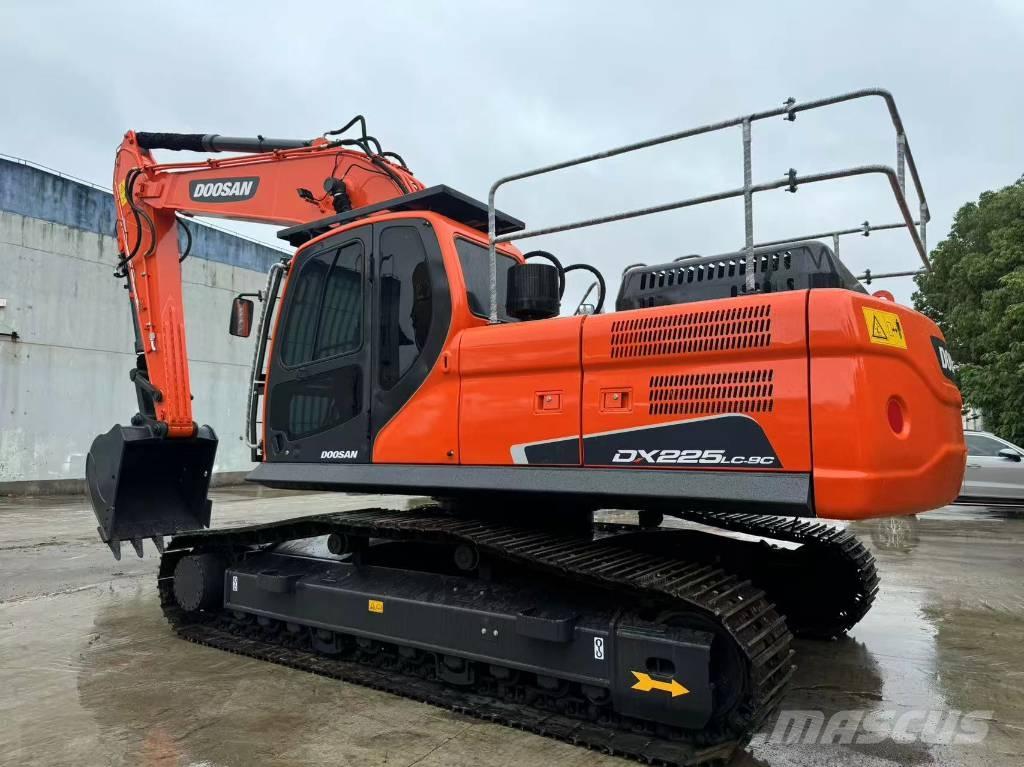 Doosan DX 225 LC-9C Crawler excavators