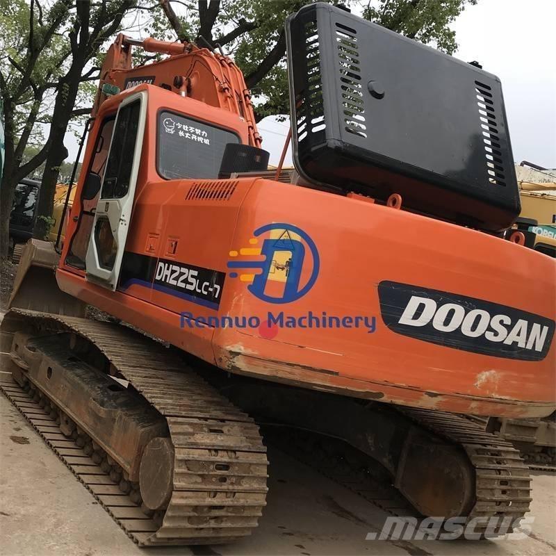Doosan DH225LC-7 Crawler excavators