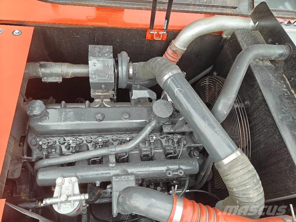 Doosan 225 LCA Crawler excavators