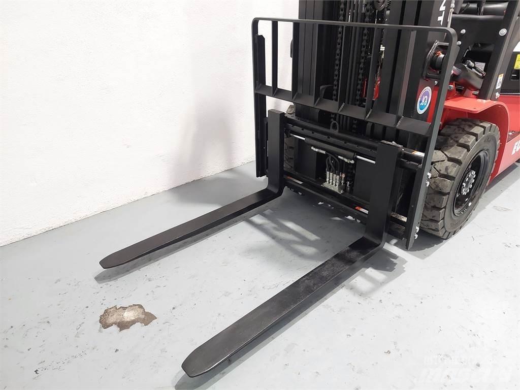  EFL252 Litio Electric forklift trucks