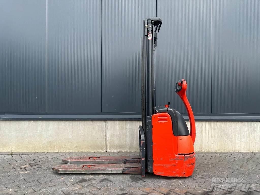 Linde L12 Pedestrian stacker