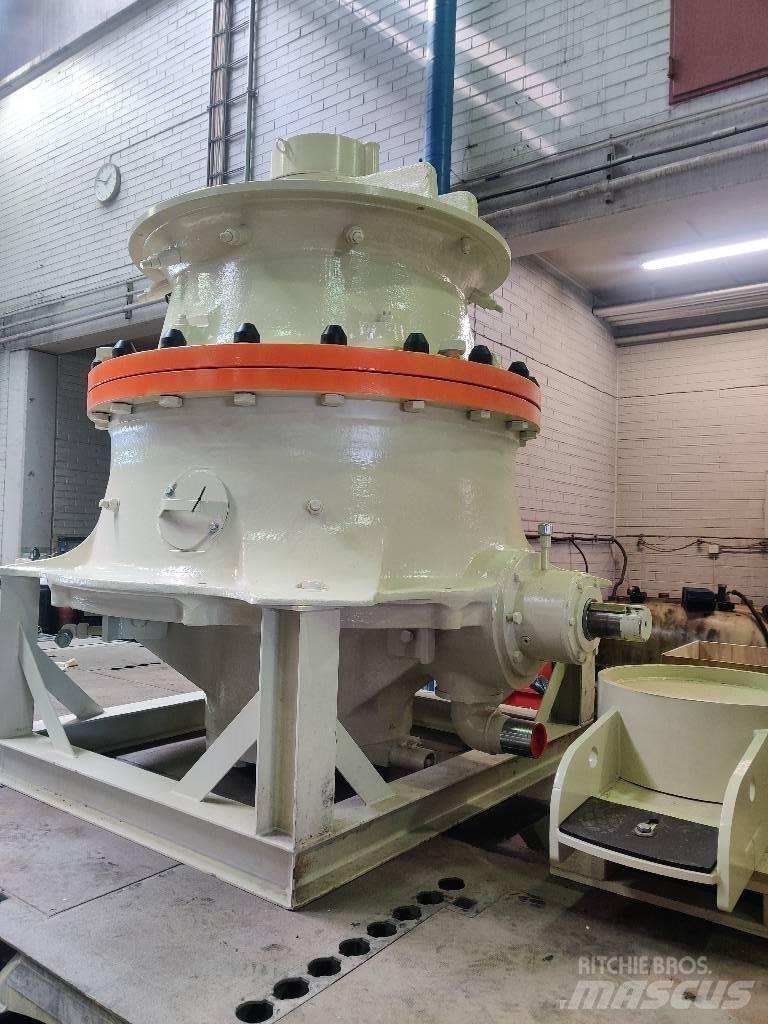Metso GP220 Crushers