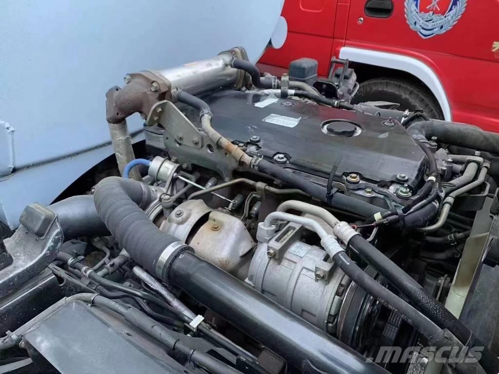 Isuzu ELF 4x2 Water tankers