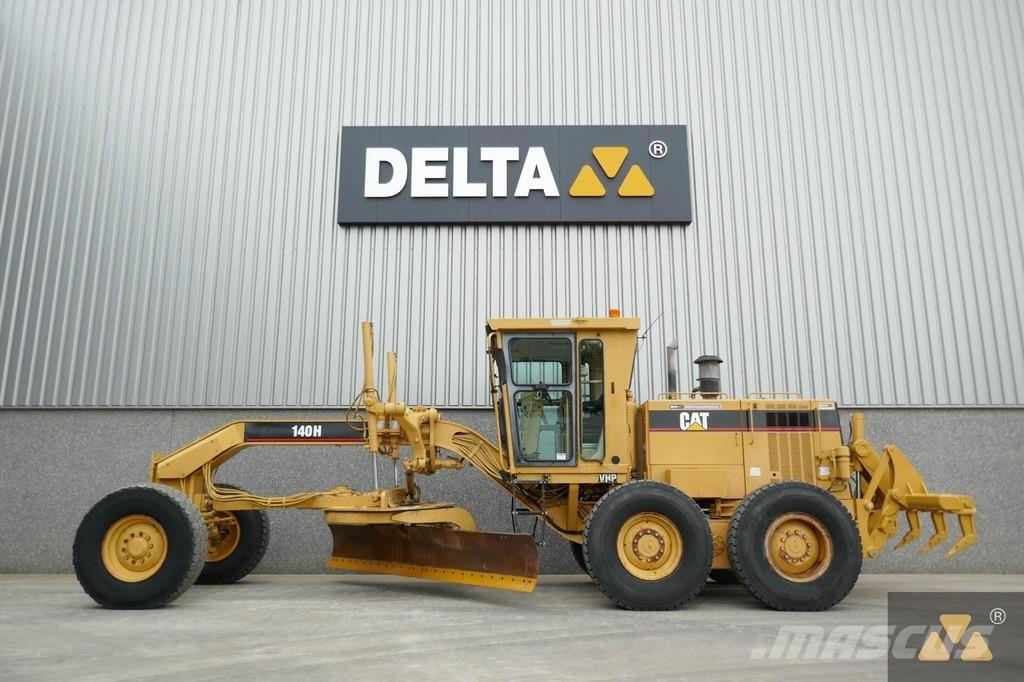 CAT 140H Graders