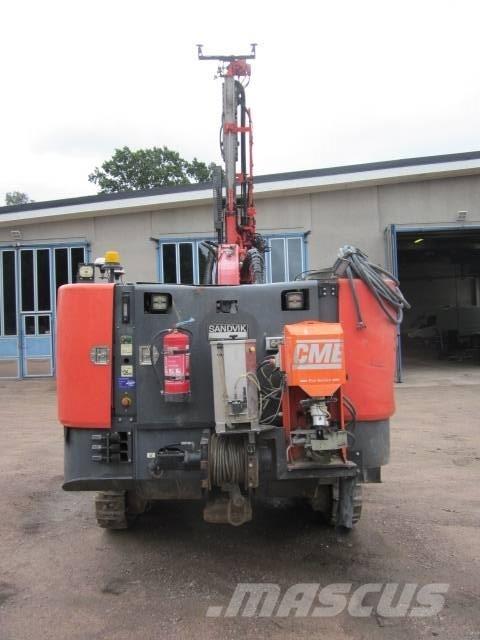 Sandvik DC 410 Ri Surface drill rigs