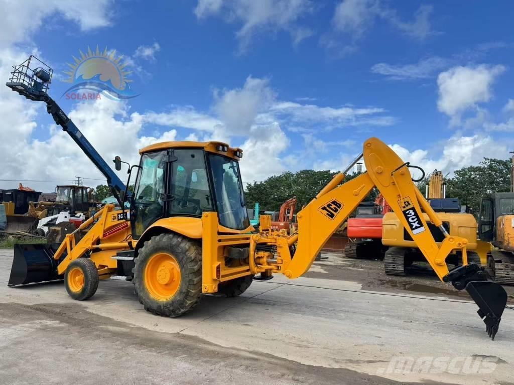 JCB 3 CX Backhoe loaders