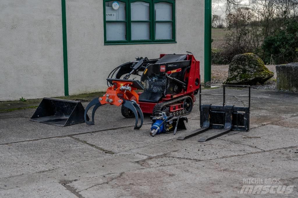 Toro TX427 Mini loaders
