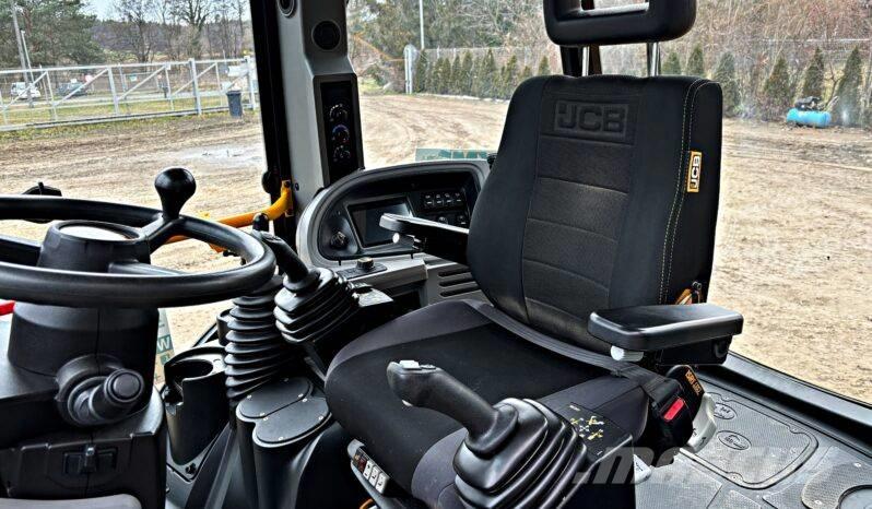 JCB 3 CX Backhoe loaders