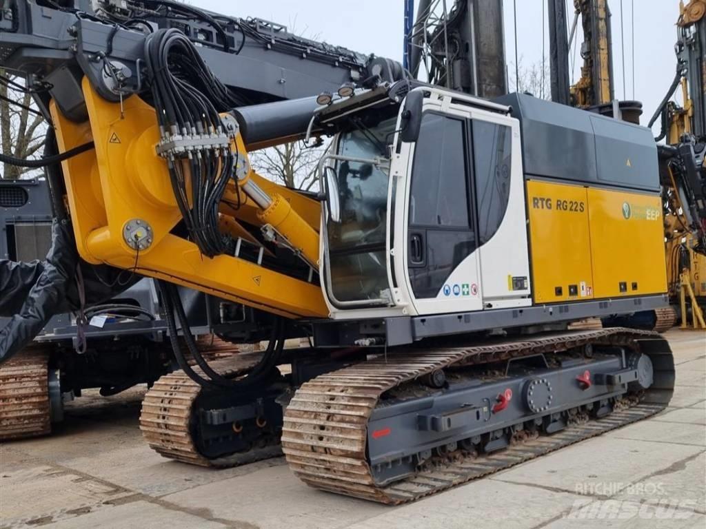 Bauer / RTG RG 22-S Piling rigs