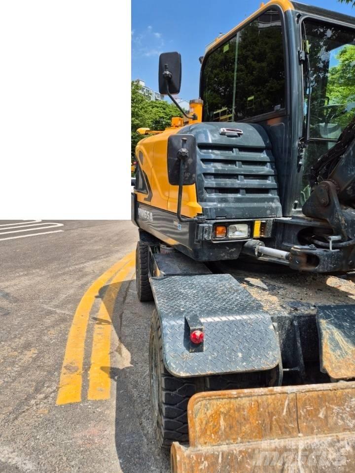 Hyundai 65A Wheeled excavators