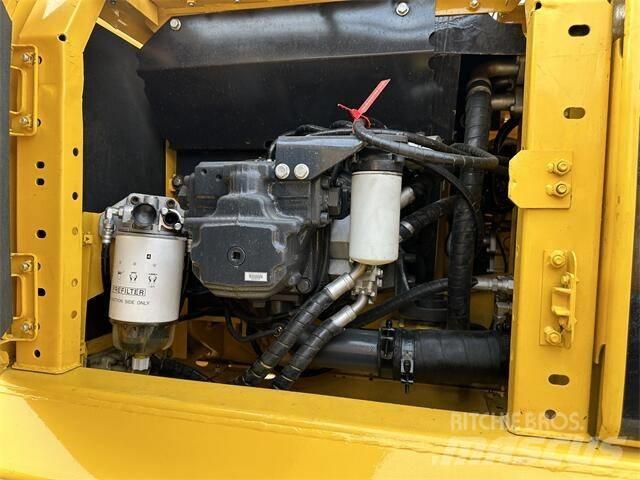 Komatsu PC 210-8 Crawler excavators