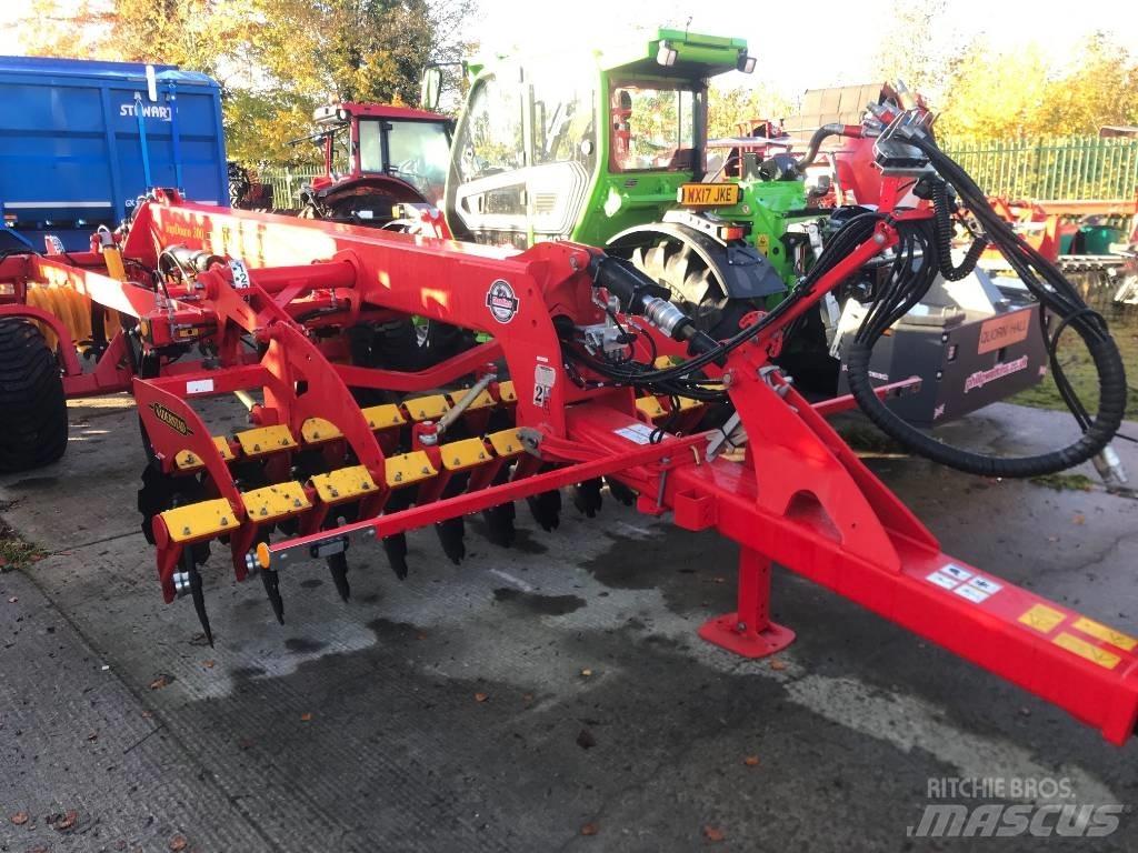 Väderstad TD300 Cultivators