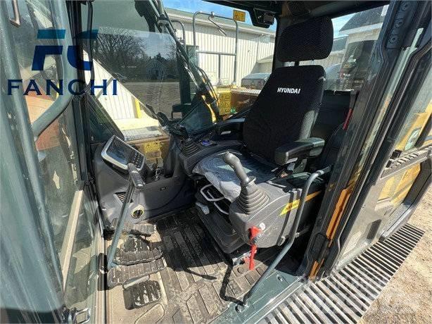 Hyundai 220lc Crawler excavators